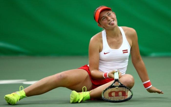 Jelena Ostapenko: Serena se equivocó en sus formas