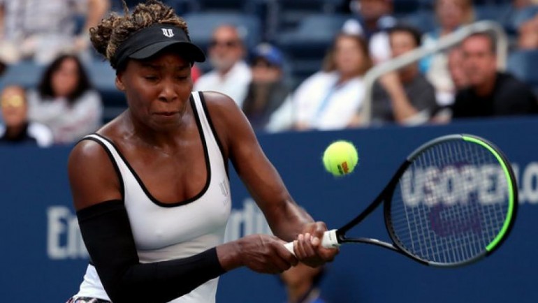 Venus Williams se retira del Adelaide Open inaugural con una lesión en la cadera