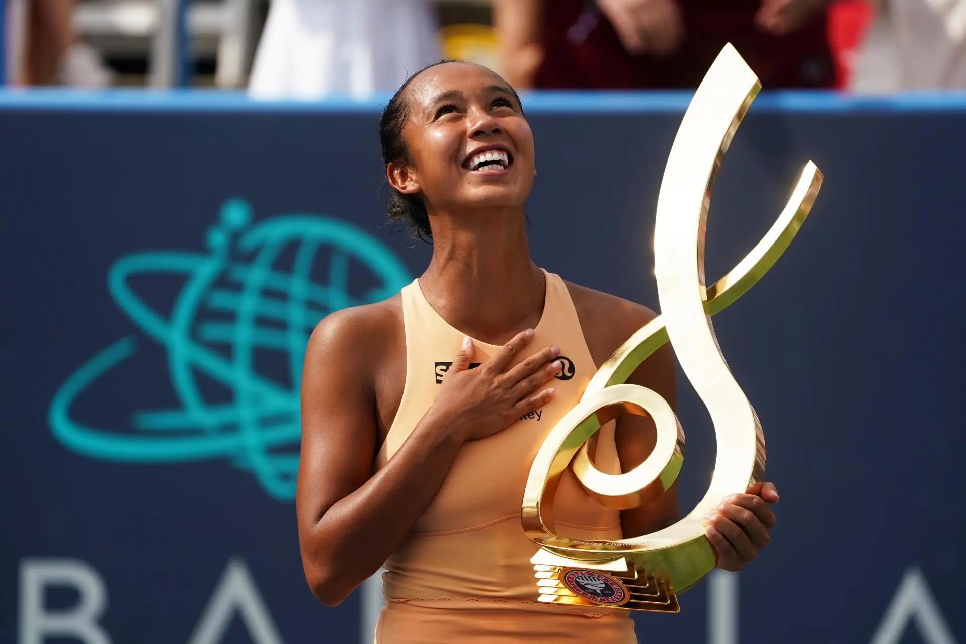 Leylah Fernandez gana el WTA 500 de Washington y conquista el mayor título de su carrera