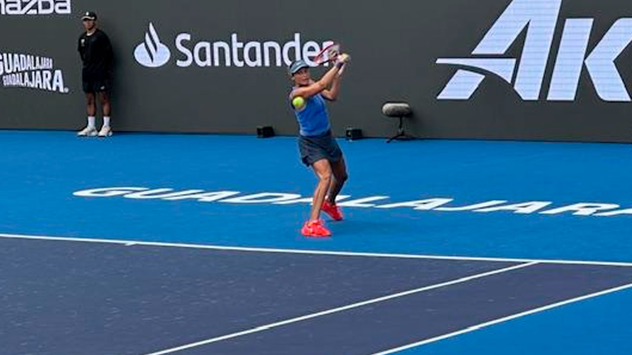Tatjana Maria avanza a cuartos de final en el Abierto de Guadalajara 2025